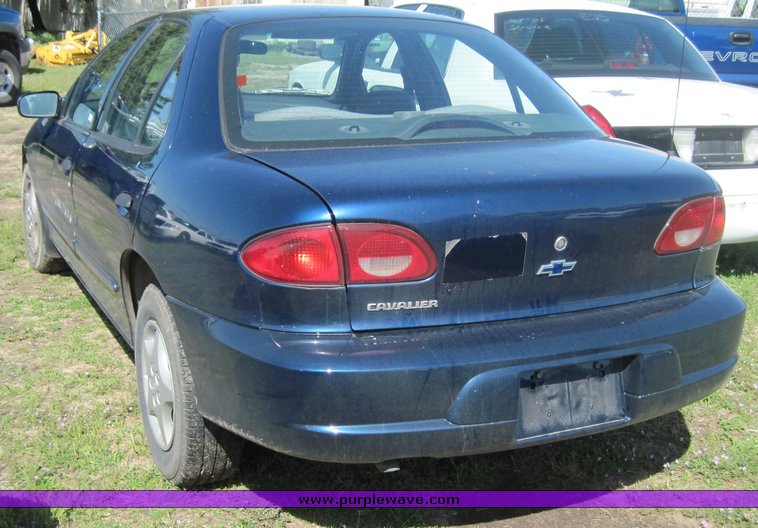 image for item 3825 2002 Chevrolet Cavalier