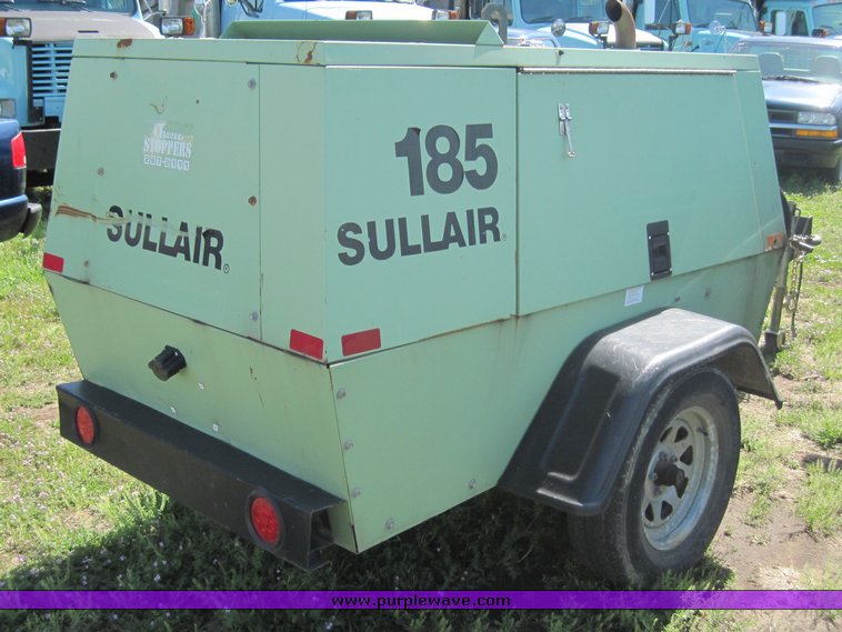 image for item 3827 2001 Sullair air compressor