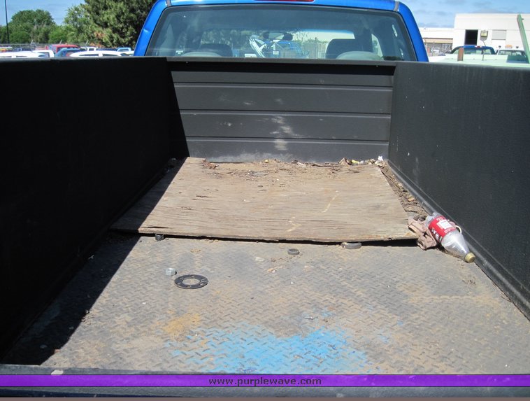 image for item 3828 2004 Chevrolet K2500HD Silverado