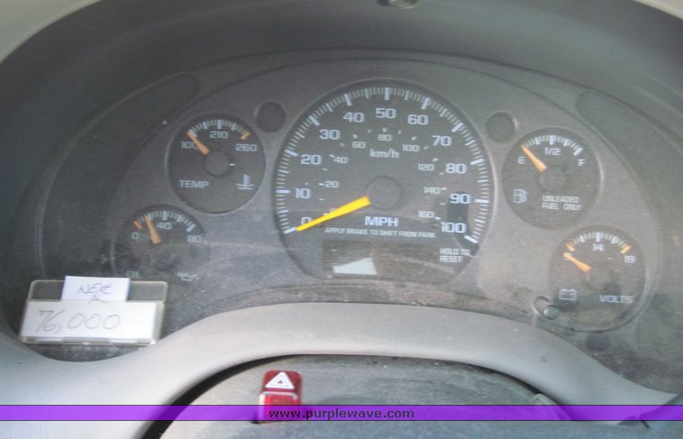 image for item 3829 1999 Chevrolet S10