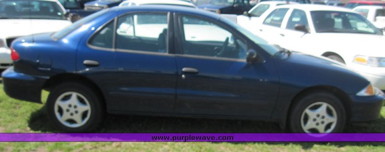 image for item 3833 2002 Chevrolet Cavalier