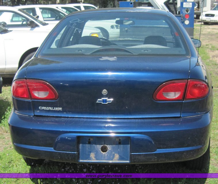 image for item 3833 2002 Chevrolet Cavalier