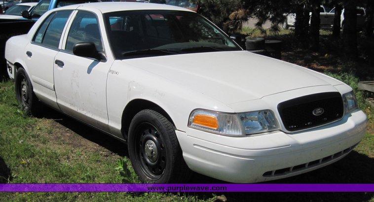 image for item 3836 2006 Ford Crown Victoria Police Interceptor