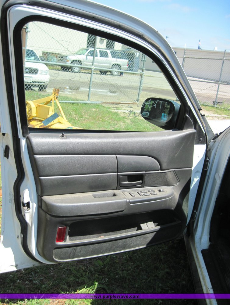 image for item 3836 2006 Ford Crown Victoria Police Interceptor