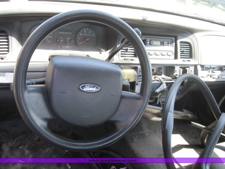 image for item 3836 2006 Ford Crown Victoria Police Interceptor