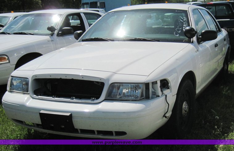 image for item 3837 2006 Ford Crown Victoria Police Interceptor