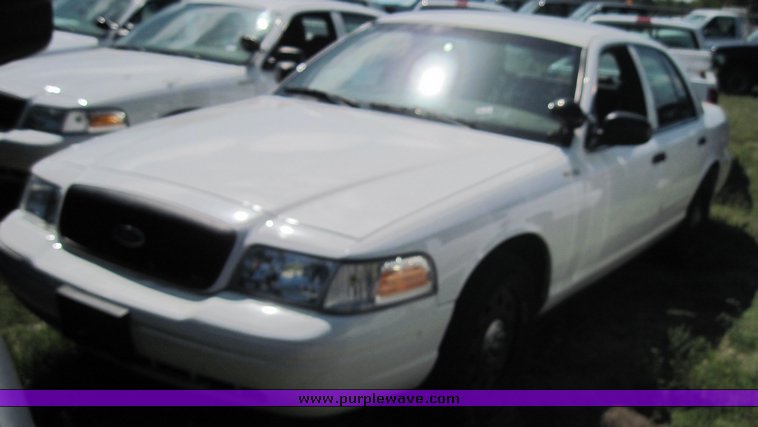 image for item 3838 2006 Ford Crown Victoria Police Interceptor