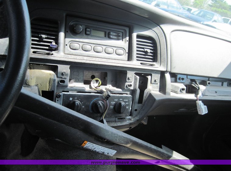 image for item 3839 2006 Ford Crown Victoria Police Interceptor