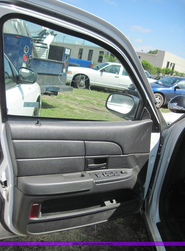 image for item 3840 2006 Ford Crown Victoria Police Interceptor