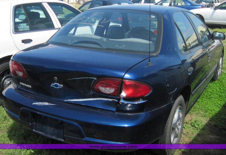 image for item 3843 2002 Chevrolet Cavalier