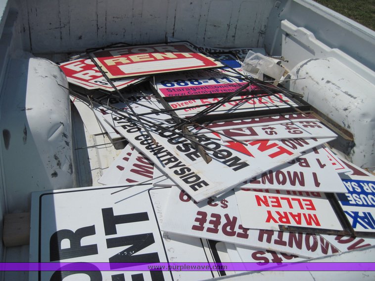 image for item 3848 1999 Chevrolet S10