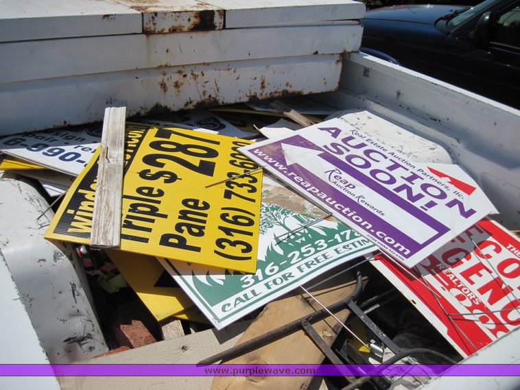 image for item 3850 1999 Chevrolet S10