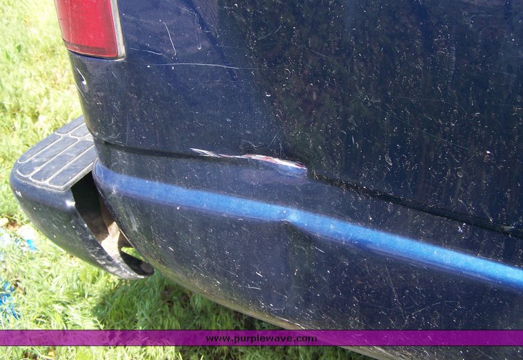 image for item 3856 2000 Chevrolet C2500 pickup truck