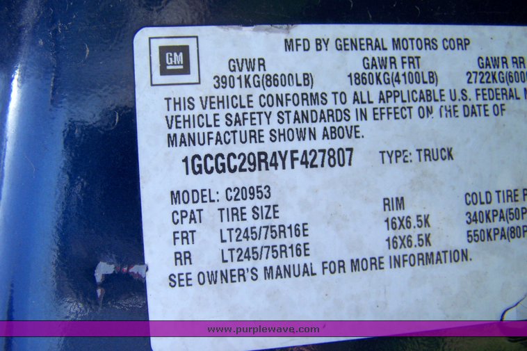 image for item 3860 2000 Chevrolet C3500 pickup truck