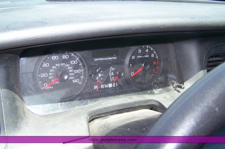 image for item 3863 2006 Ford Crown Victoria Police Interceptor
