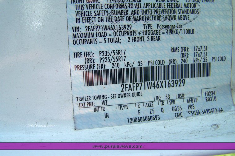 image for item 3863 2006 Ford Crown Victoria Police Interceptor