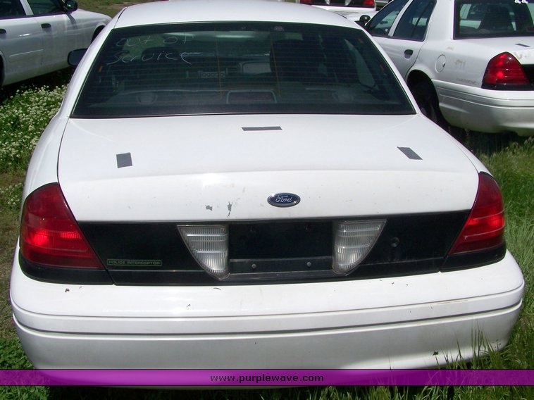 image for item 3866 2006 Ford Crown Victoria Police Interceptor