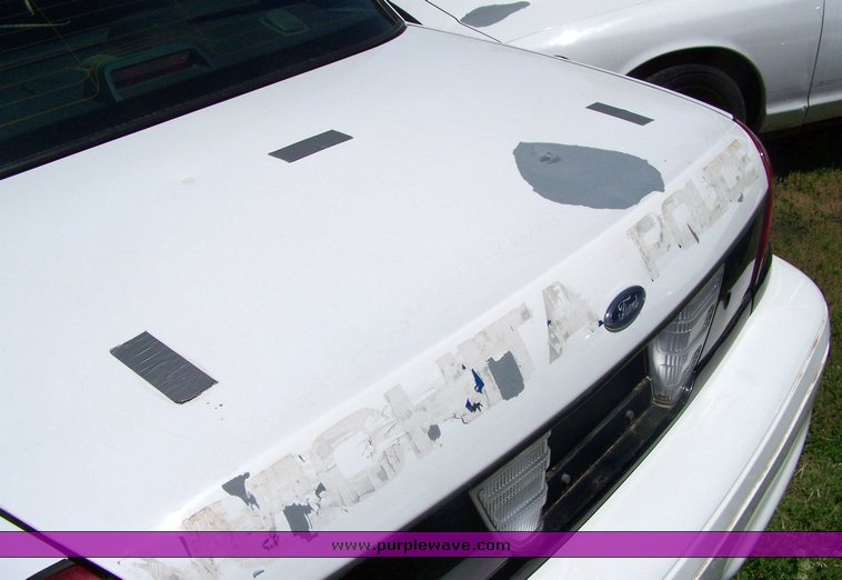 image for item 3872 2006 Ford Crown Victoria Police Interceptor