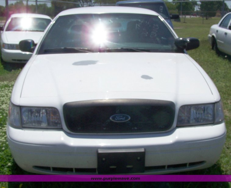 image for item 3873 2006 Ford Crown Victoria Police Interceptor