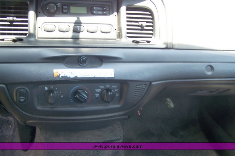 image for item 3873 2006 Ford Crown Victoria Police Interceptor