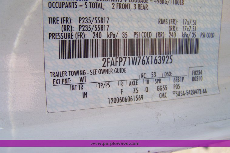 image for item 3878 2006 Ford Crown Victoria Police Interceptor