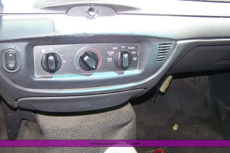 image for item 3880 2006 Ford Crown Victoria Police Interceptor