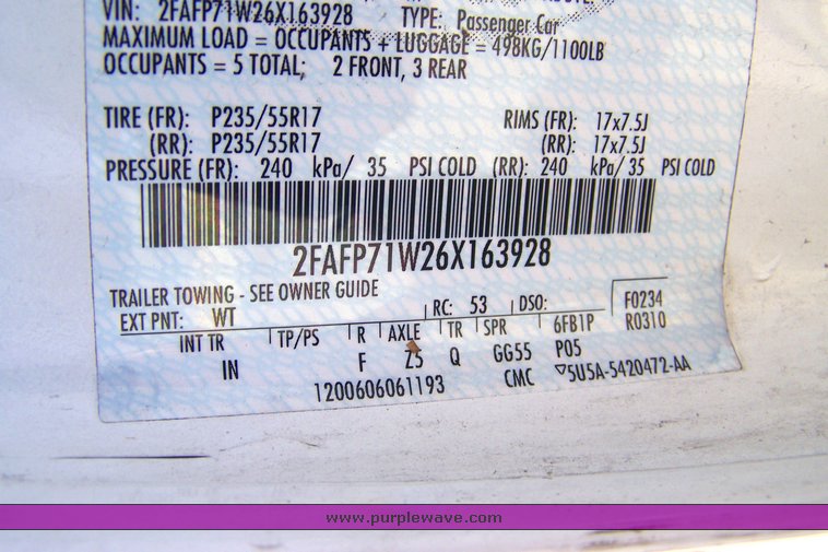 image for item 3881 2006 Ford Crown Victoria Police Interceptor