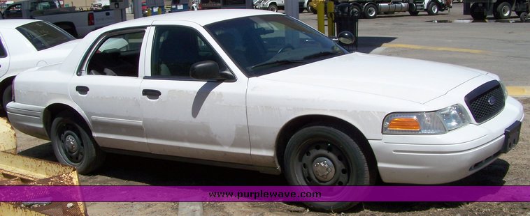 image for item 3884 2006 Ford Crown Victoria Police Interceptor