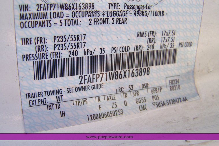 image for item 3884 2006 Ford Crown Victoria Police Interceptor