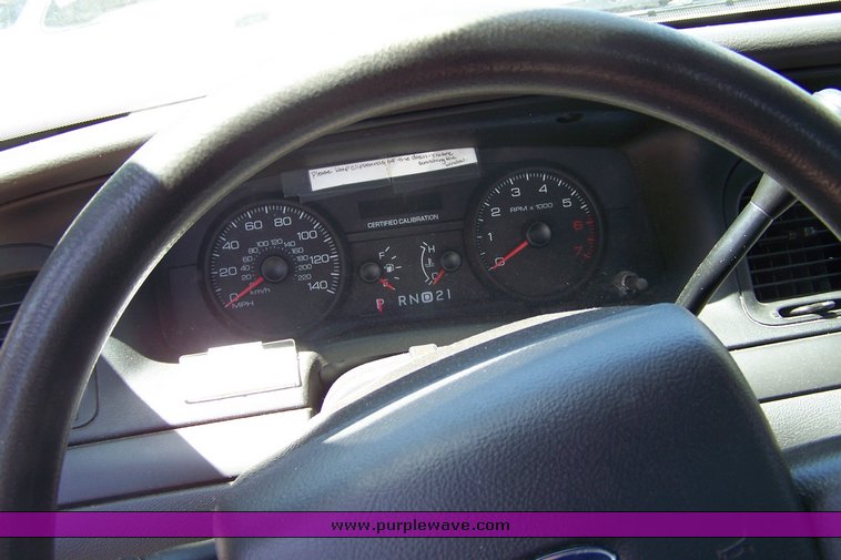 image for item 3885 2006 Ford Crown Victoria Police Interceptor