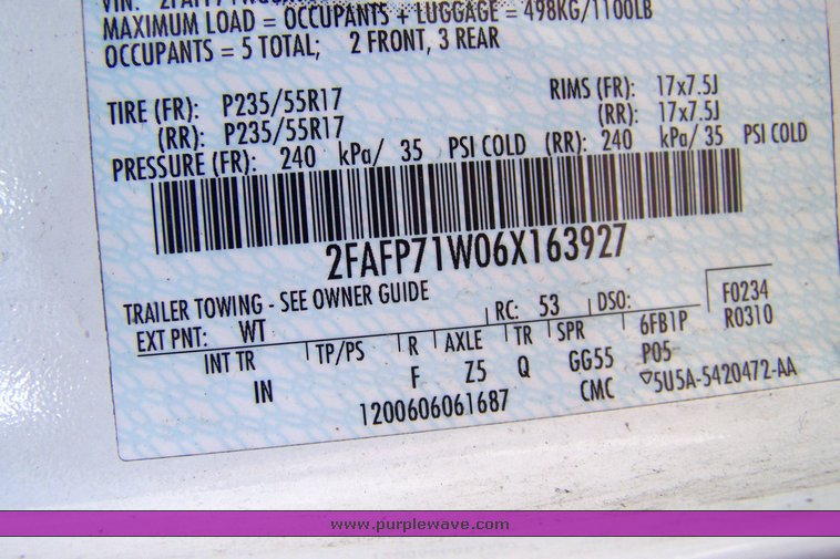 image for item 3885 2006 Ford Crown Victoria Police Interceptor