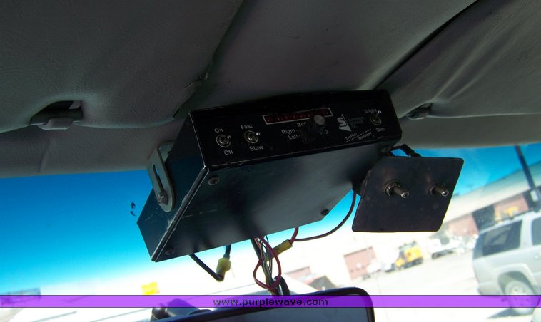 image for item 3887 2005 Ford Econoline E350 Super Duty