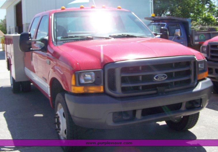 image for item 3890 1999 Ford F550 Super Duty