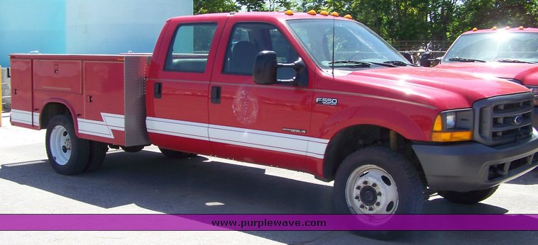 image for item 3890 1999 Ford F550 Super Duty