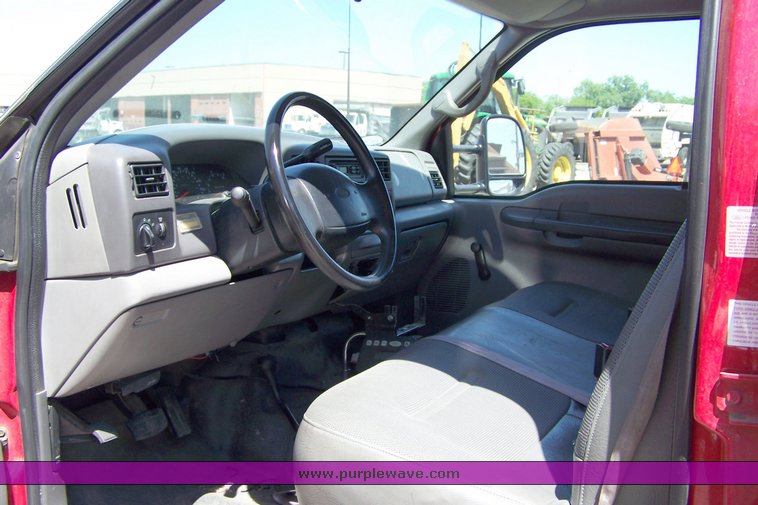 image for item 3890 1999 Ford F550 Super Duty