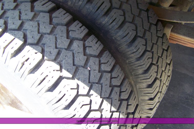 image for item 3891 1997 Ford F Super Duty