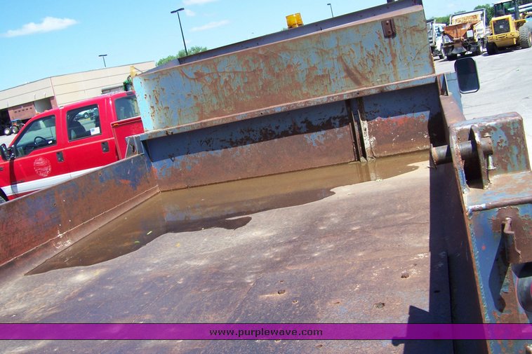 image for item 3891 1997 Ford F Super Duty