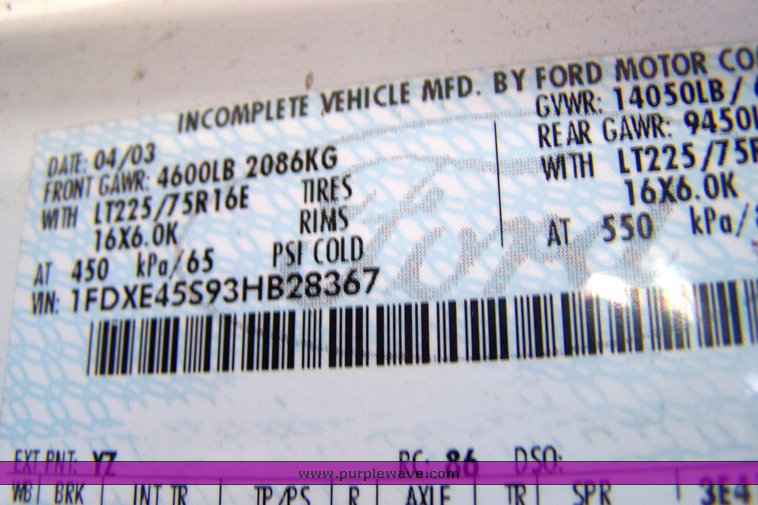 image for item 3895 2003 Ford E450 Super Duty transit bus