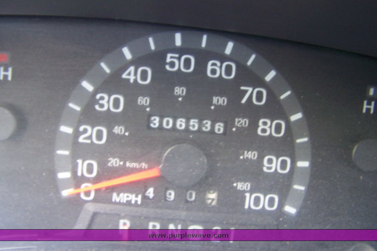 image for item 3896 2003 Ford E450 Super Duty transit bus