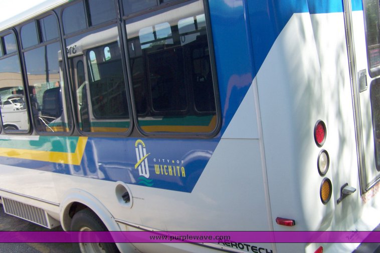 image for item 3897 2003 Ford E450 Super Duty transit bus