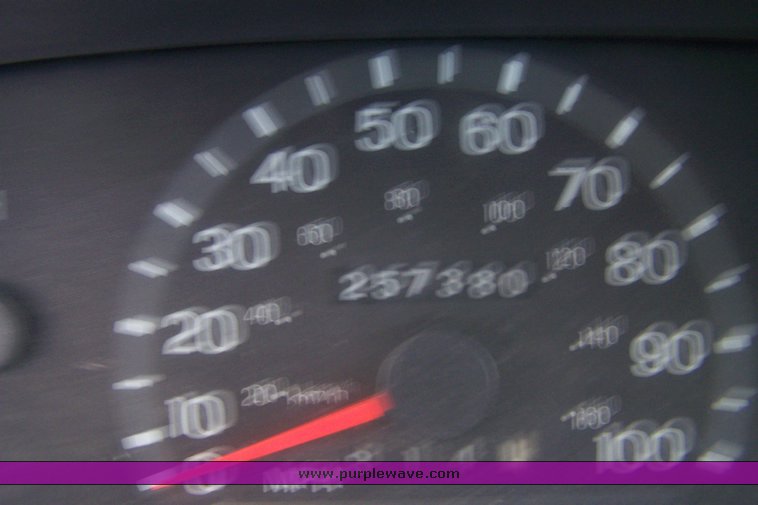 image for item 3897 2003 Ford E450 Super Duty transit bus