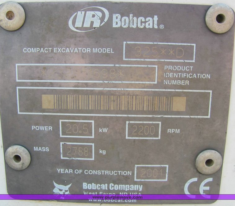 image for item 1005 2001 Bobcat 325-U mini excavator