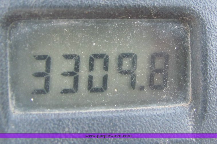 image for item 1005 2001 Bobcat 325-U mini excavator