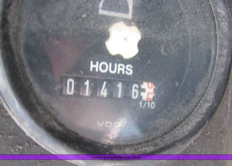 image for item 1006 1997 Daewoo DSL801-U skid steer