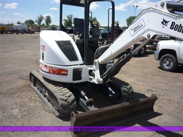 image for item 1050 2005 Bobcat 430 excavator
