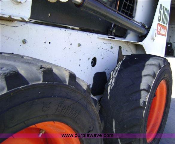 image for item 1100 2006 Bobcat S160 skid steer