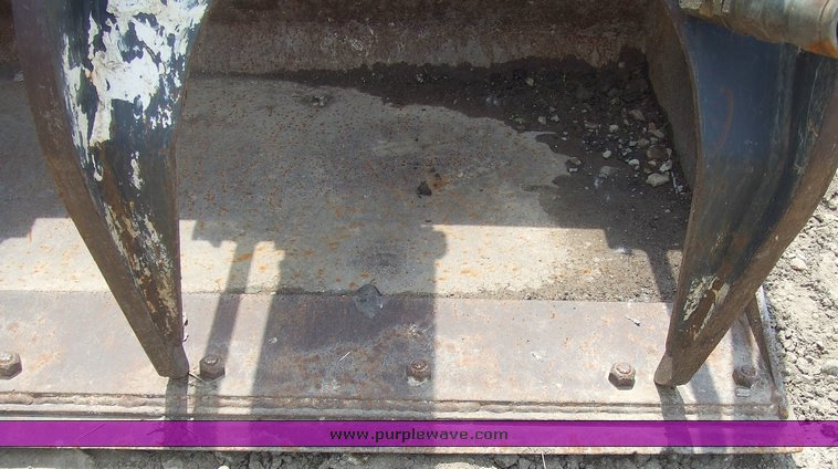 image for item 2065 60" grapple skid steer bucket