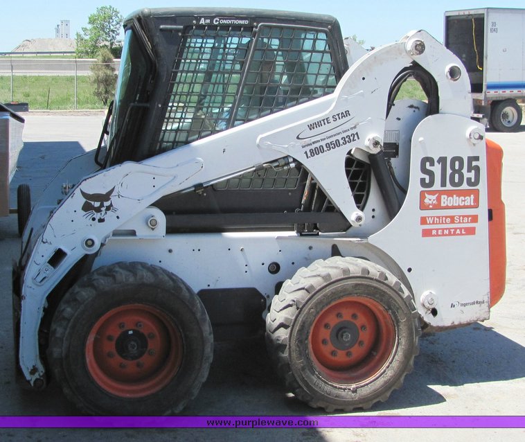 image for item 4308 2008 Bobcat S185 skid steer