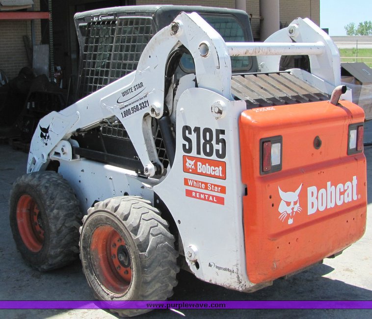 image for item 4308 2008 Bobcat S185 skid steer