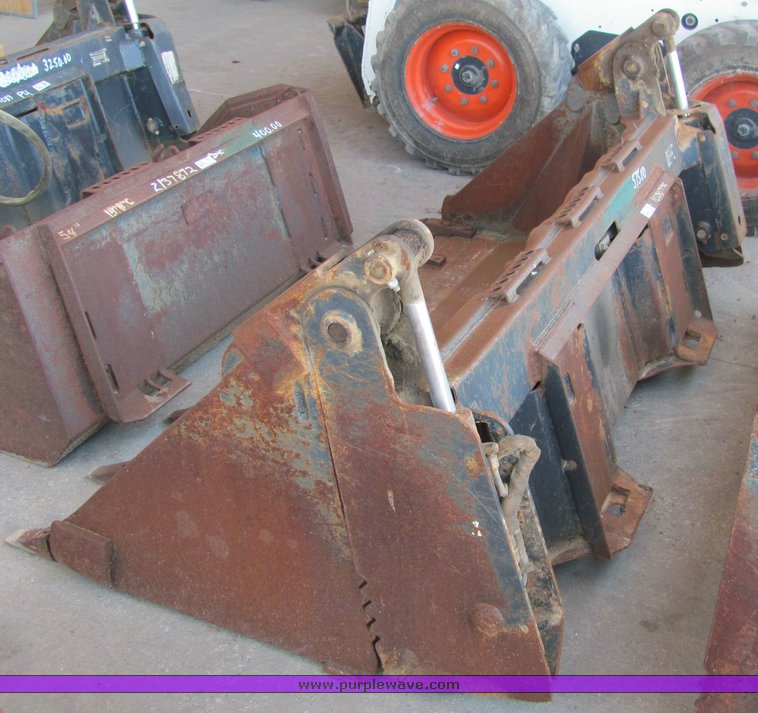 image for item 4317 Bobcat 80" combination eight tooth bucket